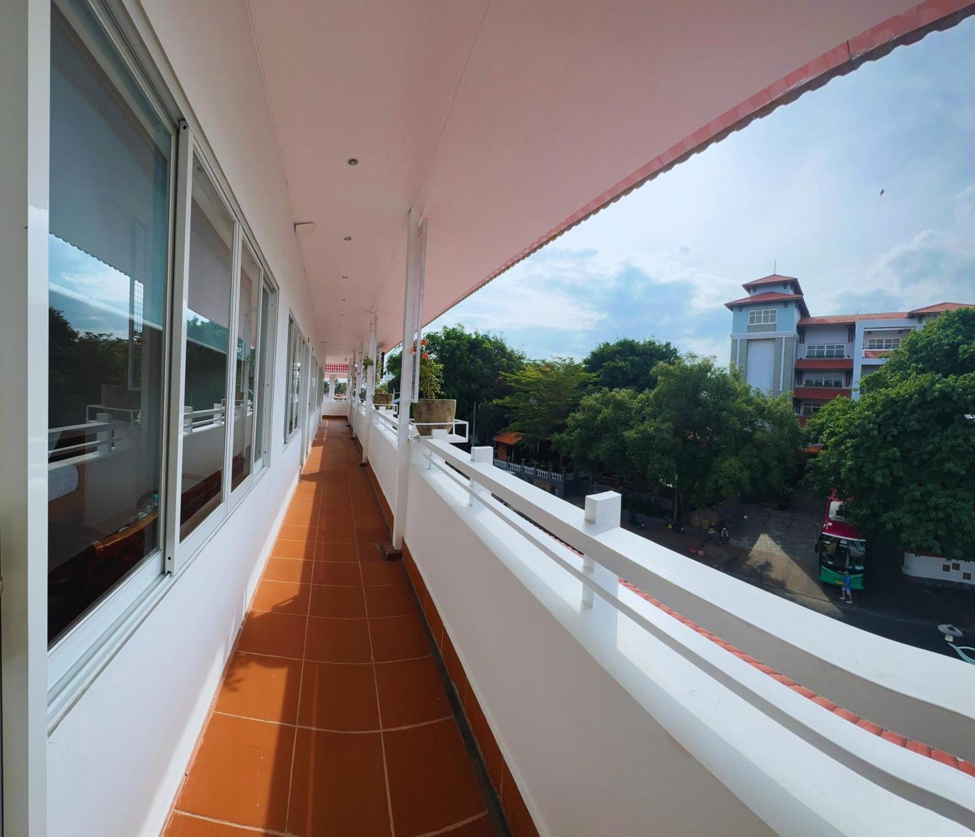 Le Huynh Mui Ne Hotel Экстерьер фото